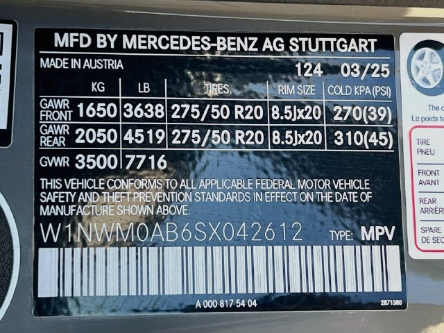Certified Used 2025 Gray Mercedes-Benz G 580 image 34