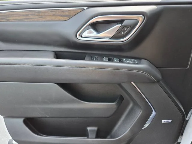 Used 2024 Summit White Chevrolet Premier image 37