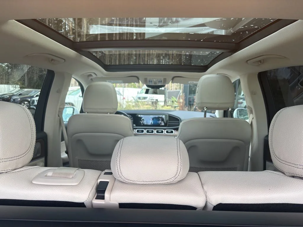 Used 2022 White Mercedes-Benz GLE 350 image 17