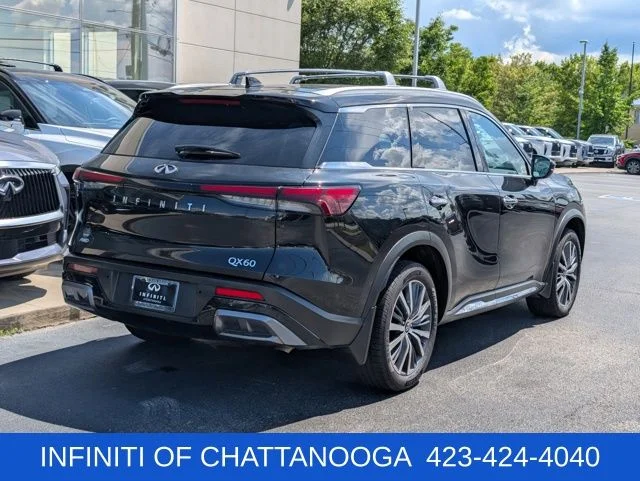 Used 2023 Black INFINITI Sensory image 7