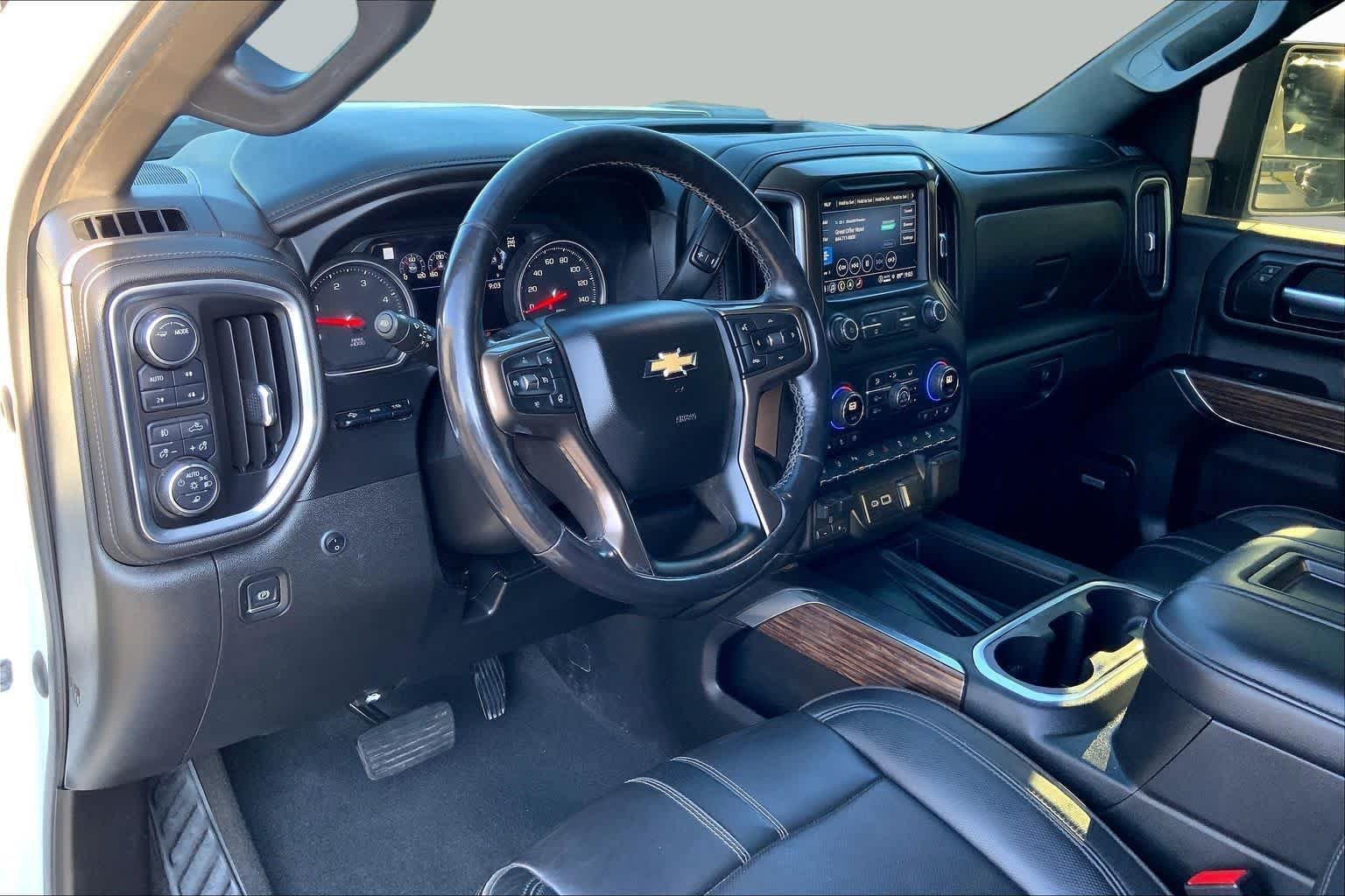 Used 2021 Summit White Chevrolet High Country image 18