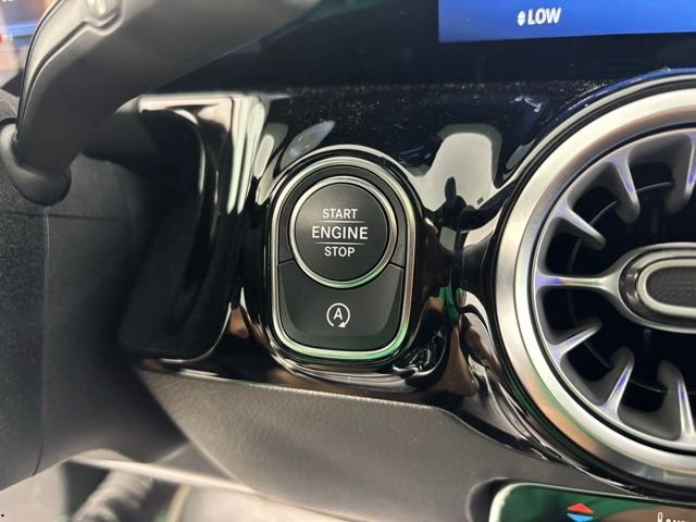 New 2026 White Mercedes-Benz GLA 250 image 26