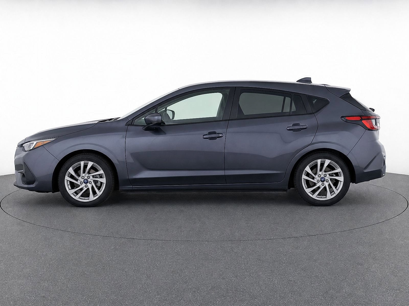 Used 2024 Magnetite Gray Metallic Subaru Base 5-Door image 6