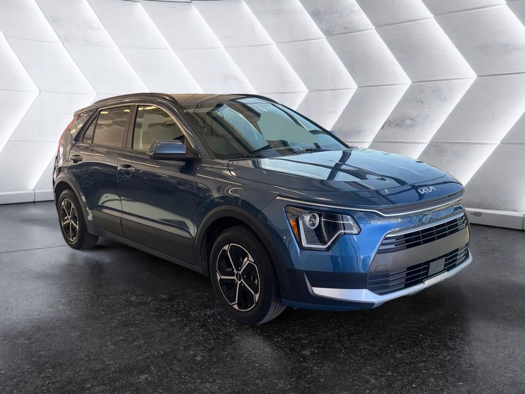 2024 Kia Niro EX FWD