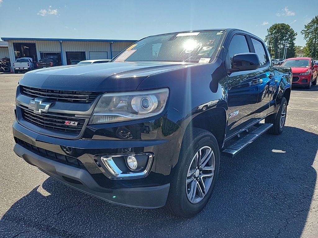 Used 2019 Black Chevrolet Z71 image 3