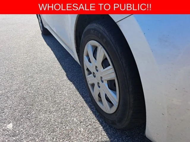 Used 2023 Silver Kia LX image 4
