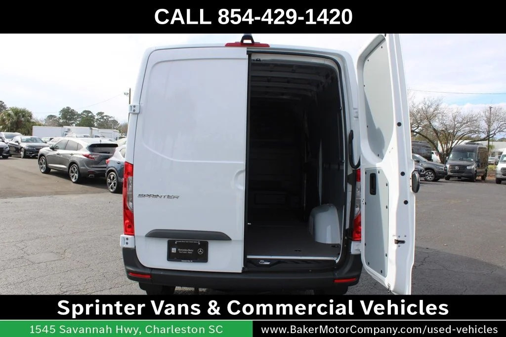 New 2026 Arctic White Mercedes-Benz Cargo 144 WB image 23
