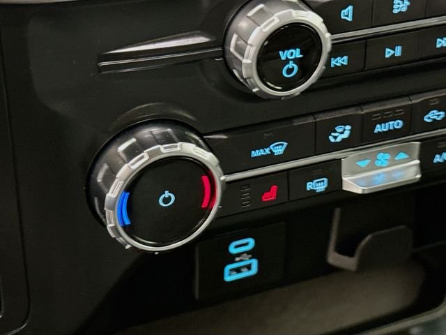 Used 2022 Blue Ford XLT image 19