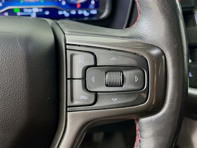 Used 2022 Red Chevrolet RST image 37