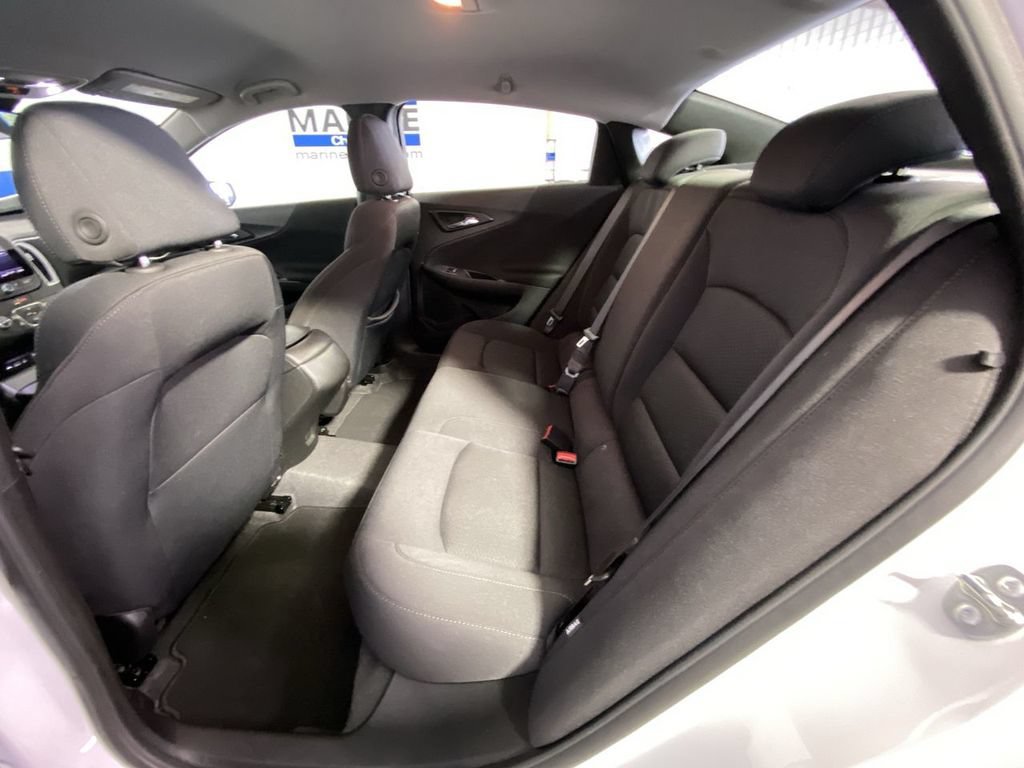 Used 2024 Summit White Chevrolet FL image 29