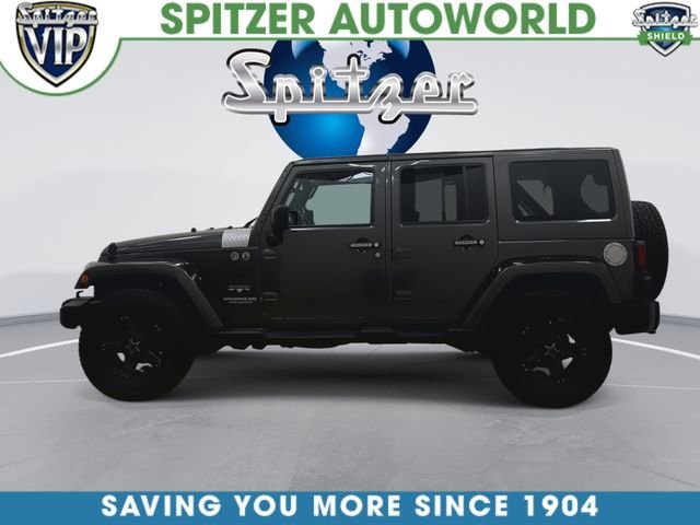 Used 2017 Gray Jeep Unlimited Sahara image 6