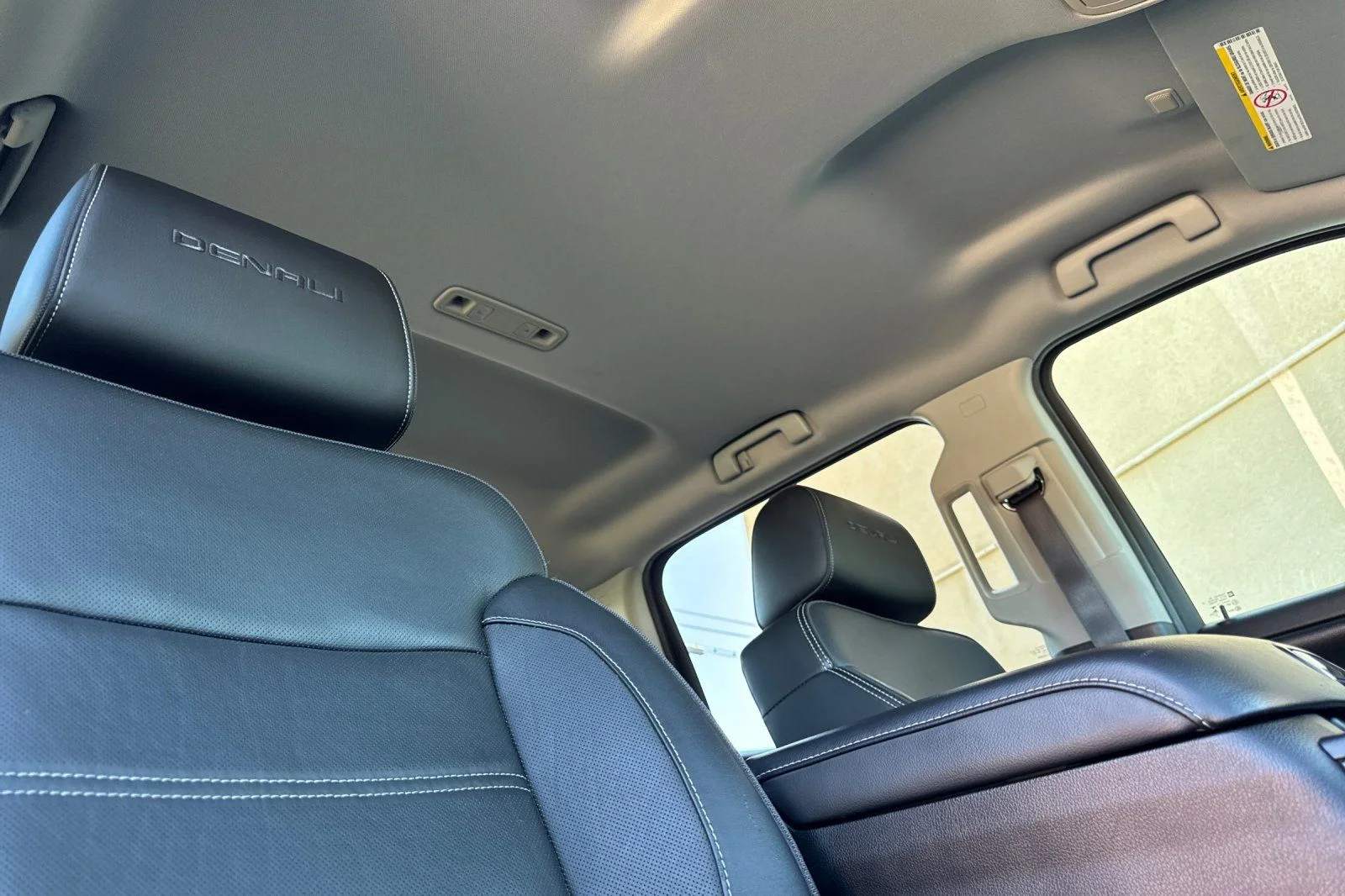 Used 2015 Onyx Black GMC Denali image 19