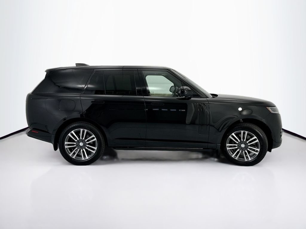 Certified Used 2023 Santorini Black Metallic Land Rover SE image 4