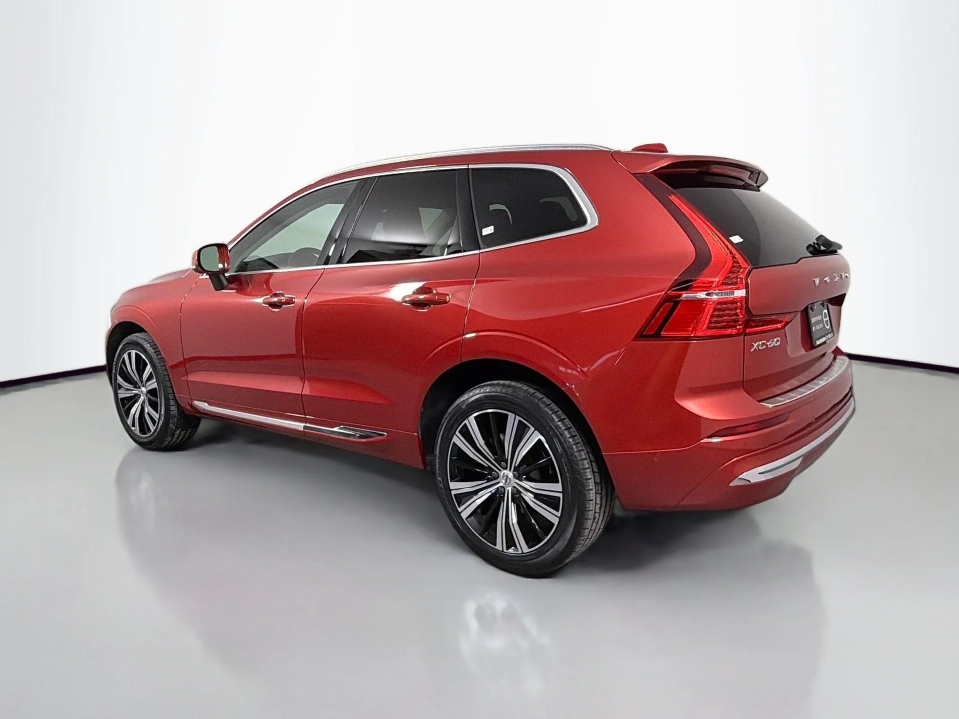 Certified Used 2023 Fusion Red Volvo Plus image 8