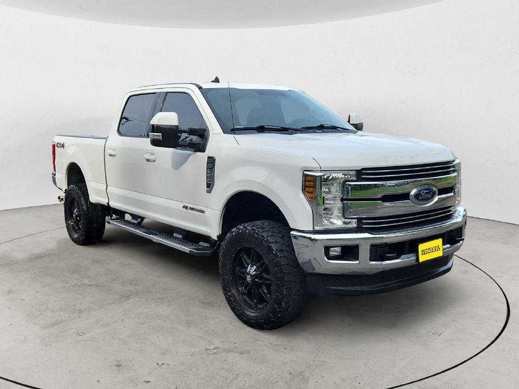 Used 2019 White Ford Lariat image 3
