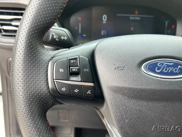 Used 2025 Silver Ford ST-Line Select image 31