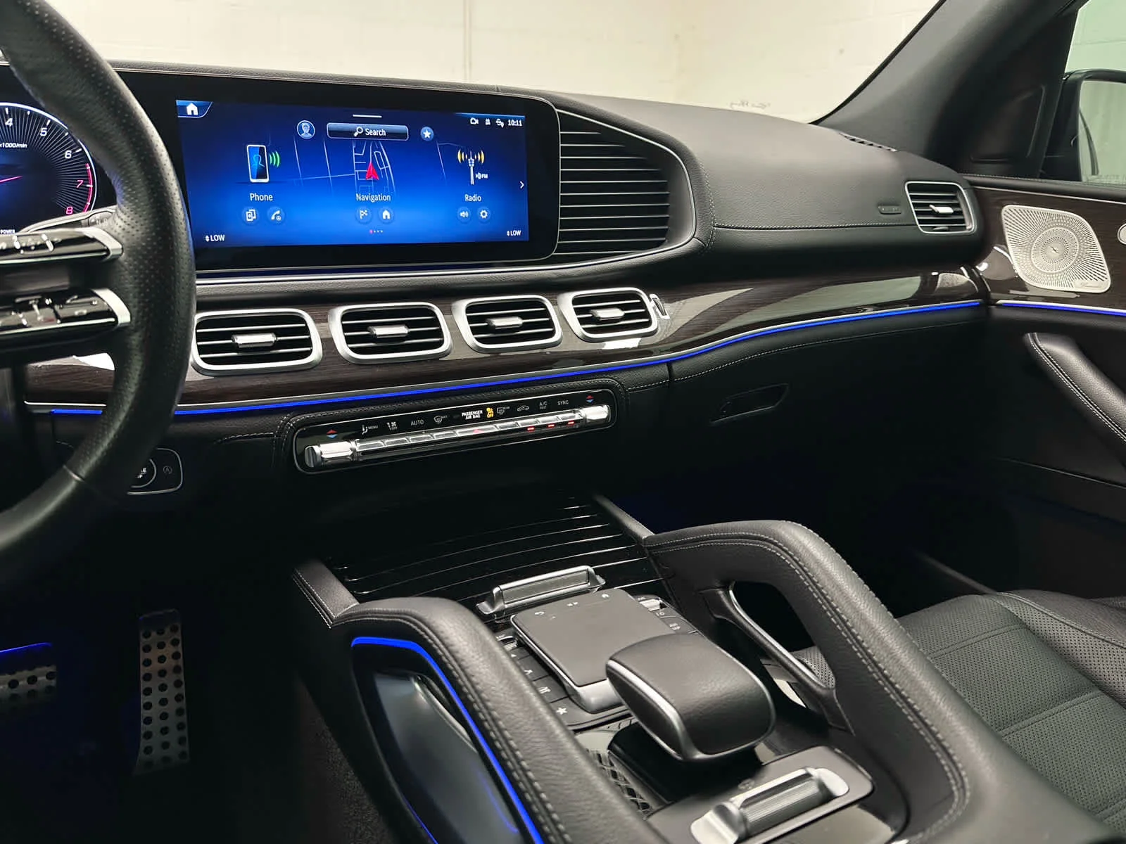 Used 2024 Black Mercedes-Benz GLS 450 image 30