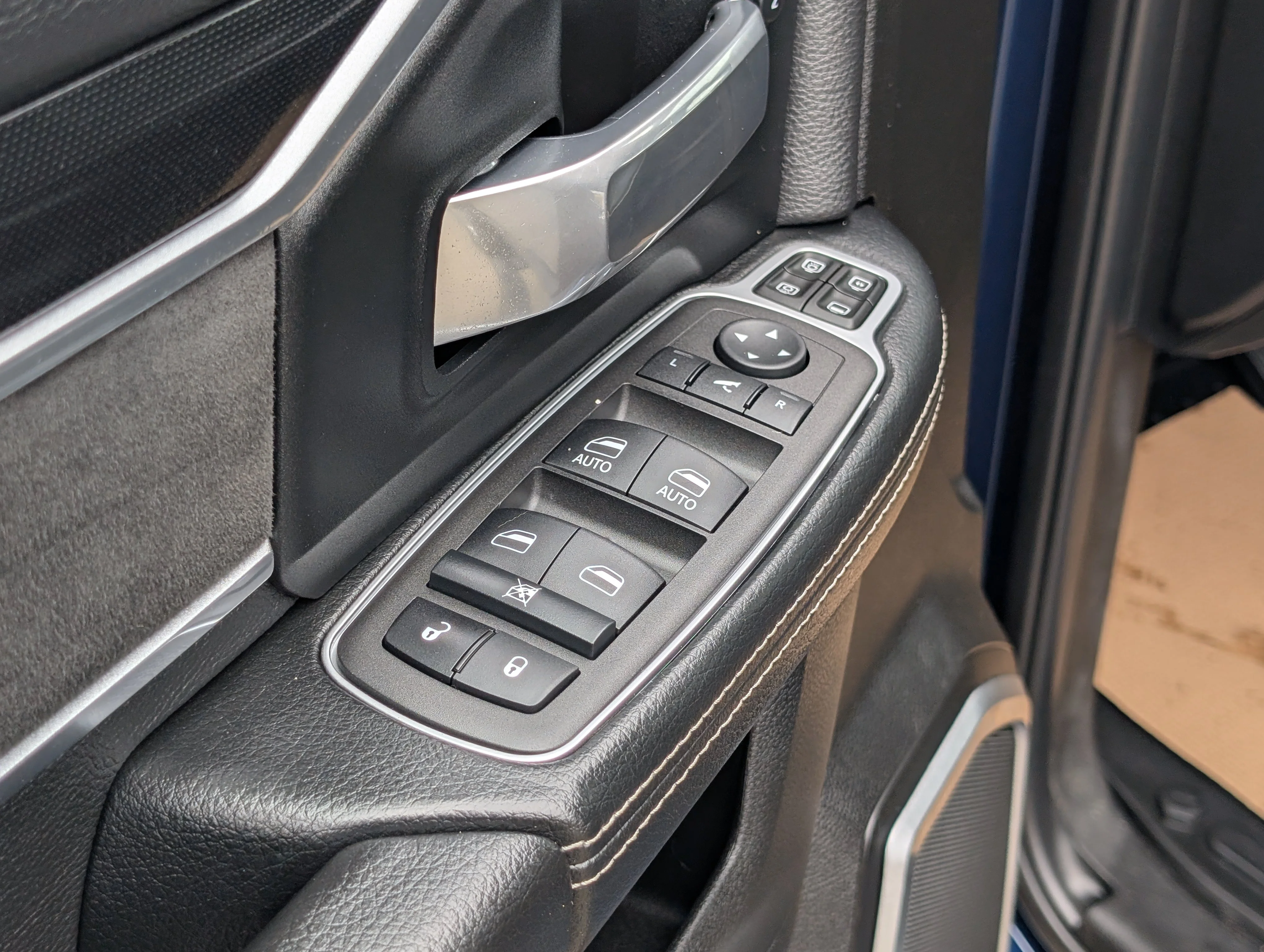 Used 2023 Patriot Blue Pearl Ram Laramie image 20