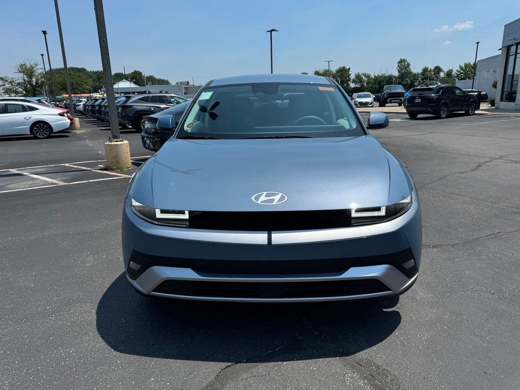New 2026 Blue Hyundai SE Standard Range image 2