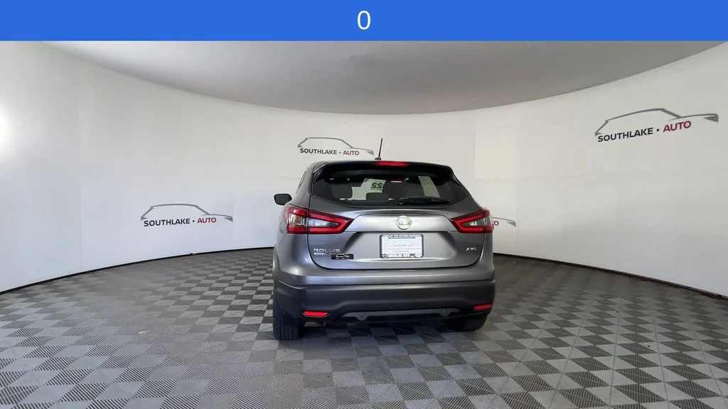 Used 2022 Gray Nissan S image 9