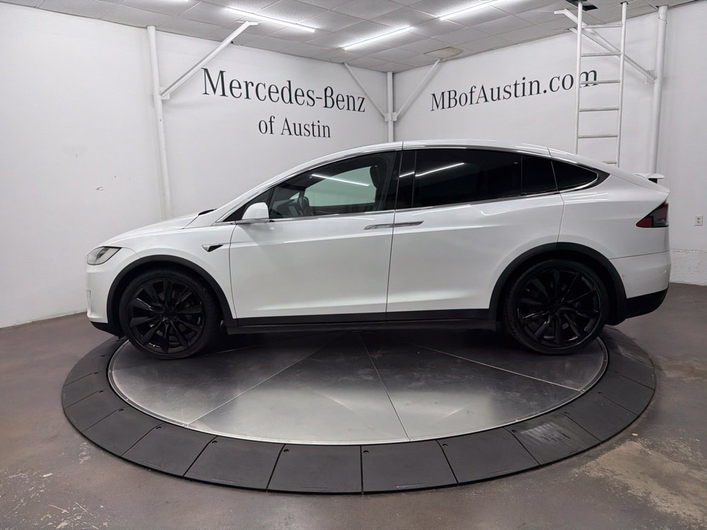 Used 2020 White Tesla Long Range image 4
