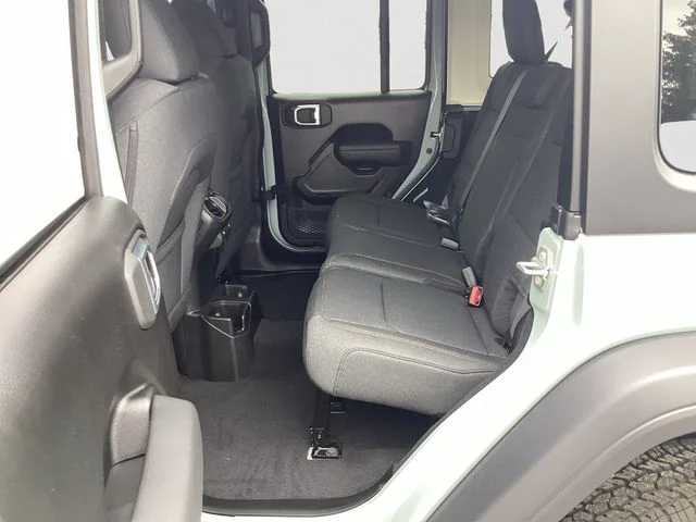 New 2026 Earl Clearcoat Jeep 4-DOOR SPORT S image 14