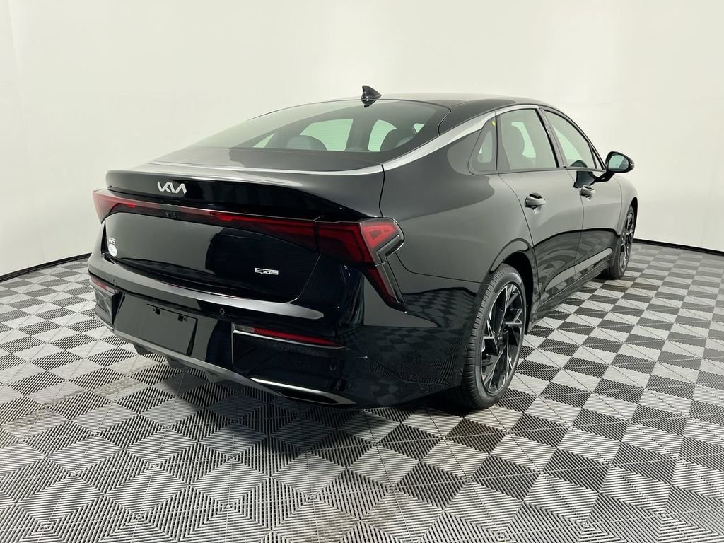 New 2026 Aurora Black Pearl Kia GT-Line FWD image 3