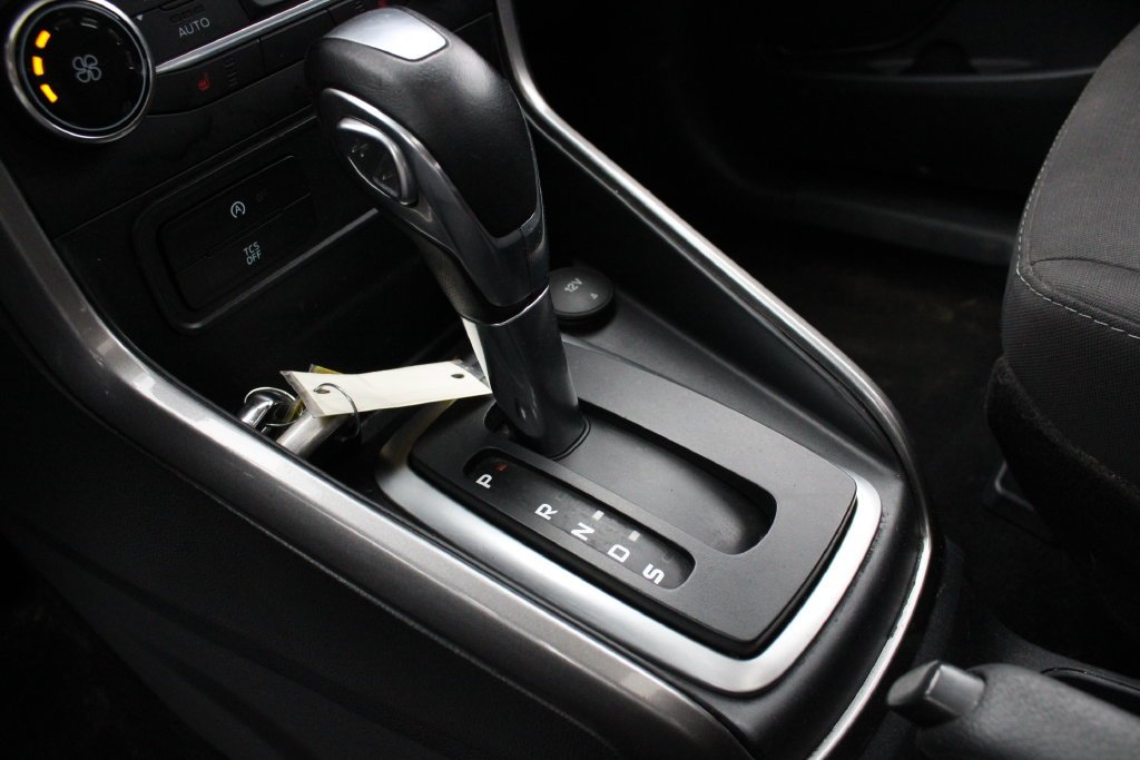 Used 2019 Silver Metallic Ford SE image 18