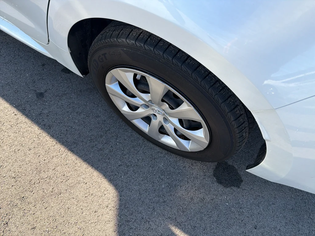 Used 2024 Wind Chill Pearl Toyota Hybrid LE image 6