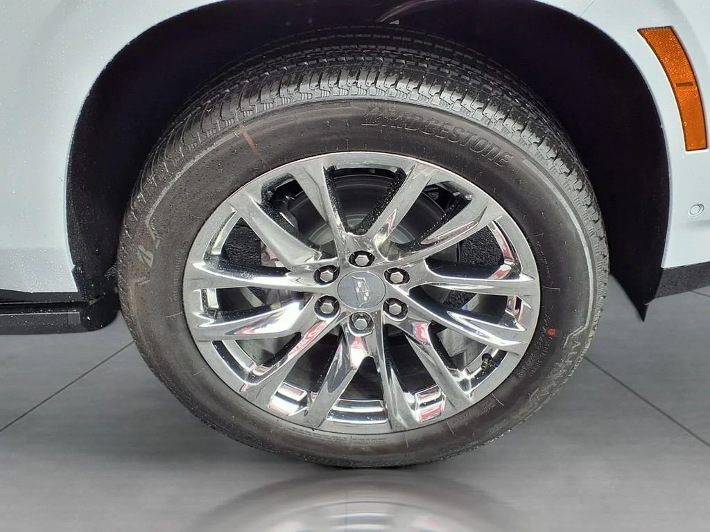 New 2026 Vibrant White Tricoat Cadillac Luxury image 9