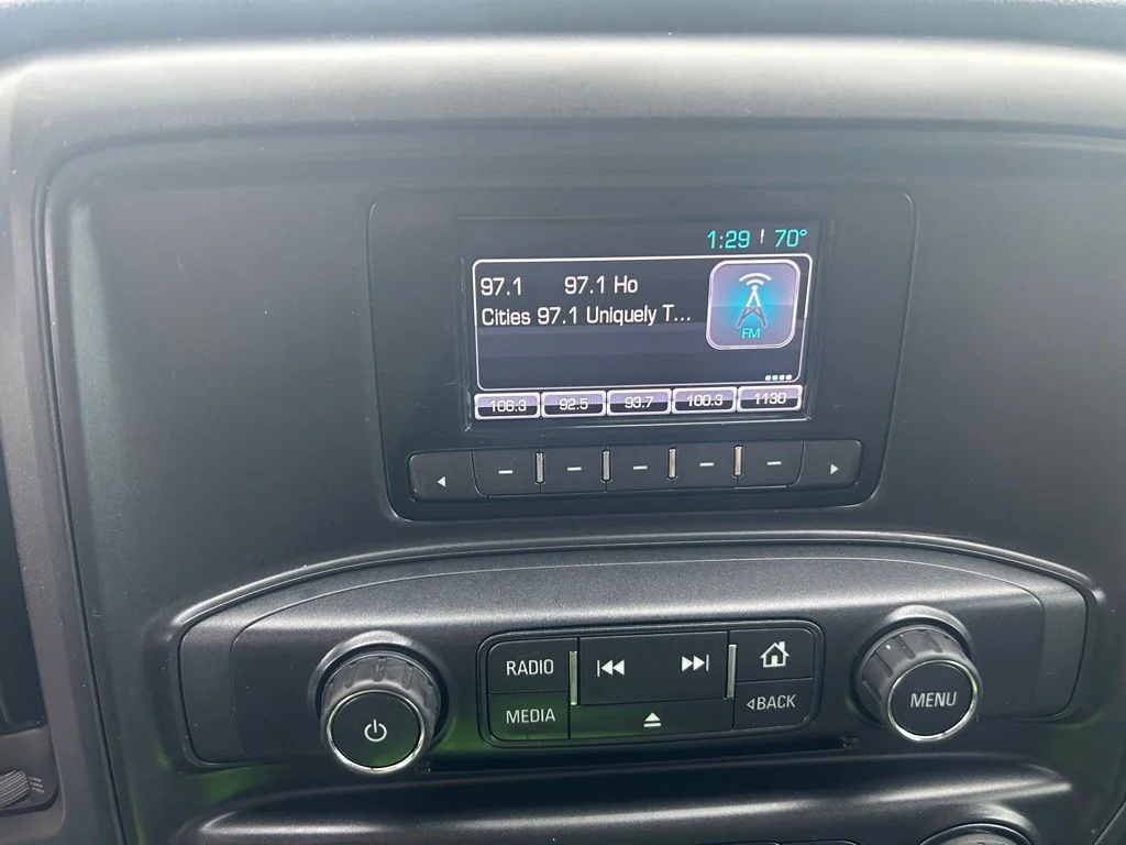 Used 2015 Summit White Chevrolet WT image 15