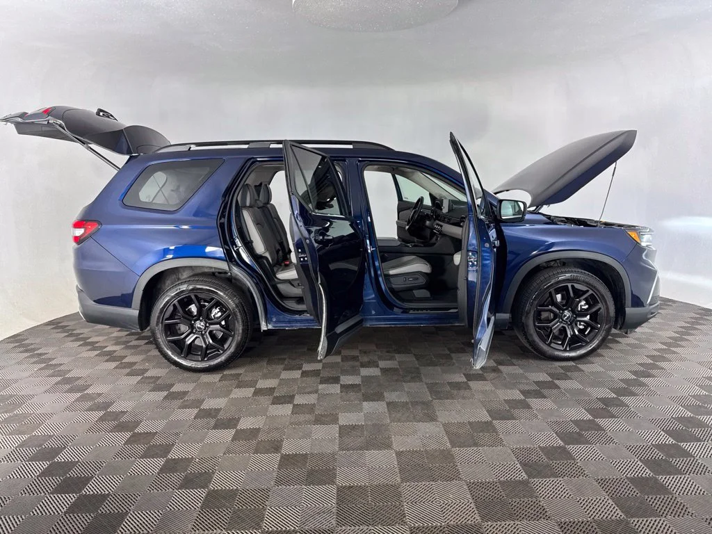 Certified Used 2025  Honda Elite image 14