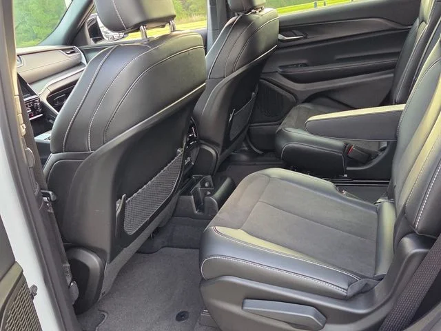 Used 2024 White Jeep Altitude X image 8