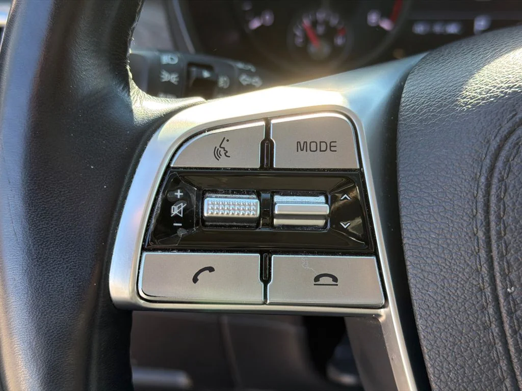 Used 2022 Silver Kia SX image 25