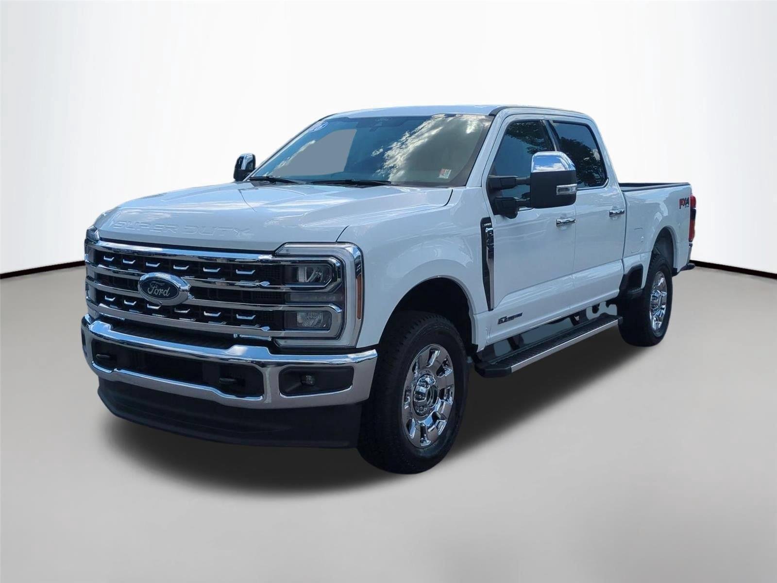 New 2026 Oxford White Ford F-250® Lariat® image 1