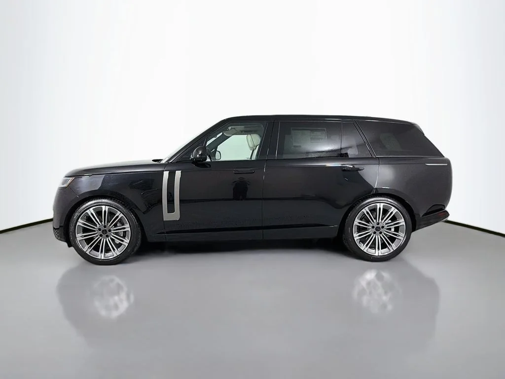 New 2026 Santorini Black Land Rover SE LWB 7-Seats / V8 image 8