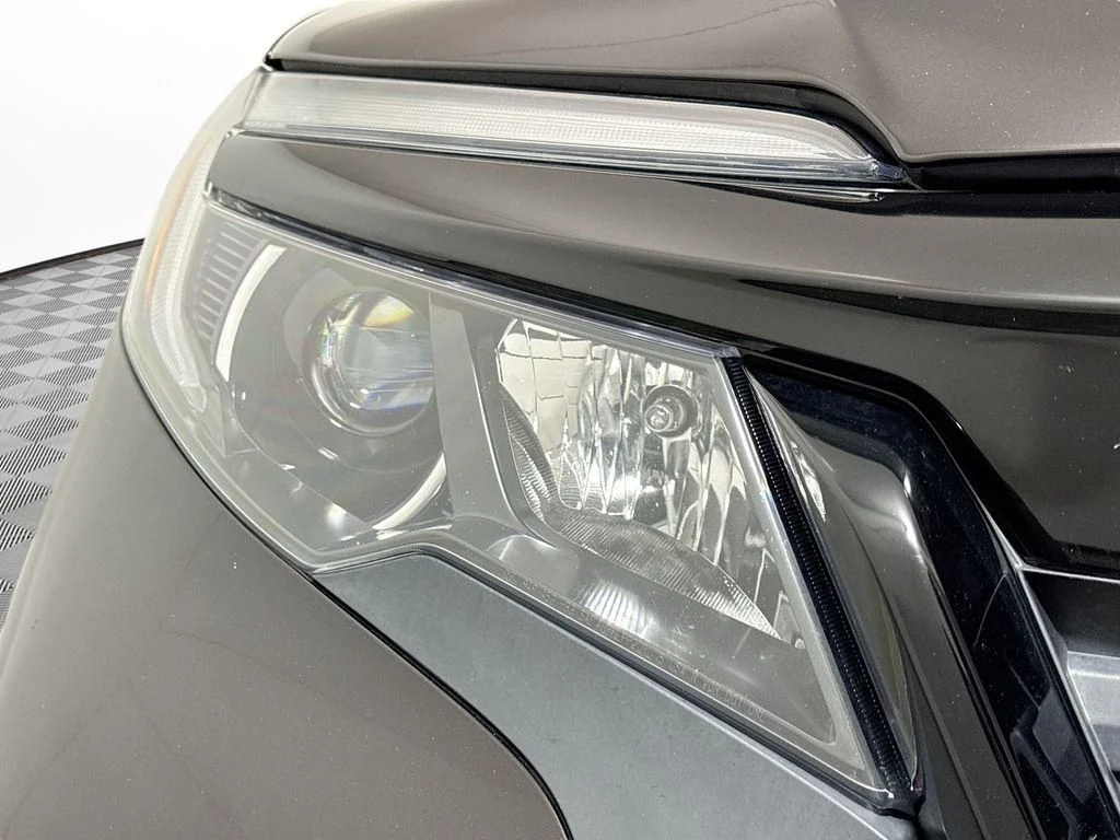 Used 2020 Gray Honda EX-L image 24