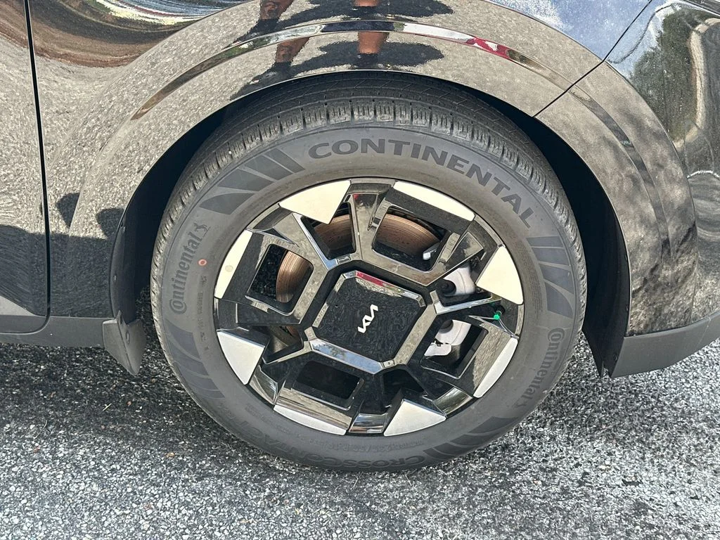 New 2026 Black Kia EX image 12