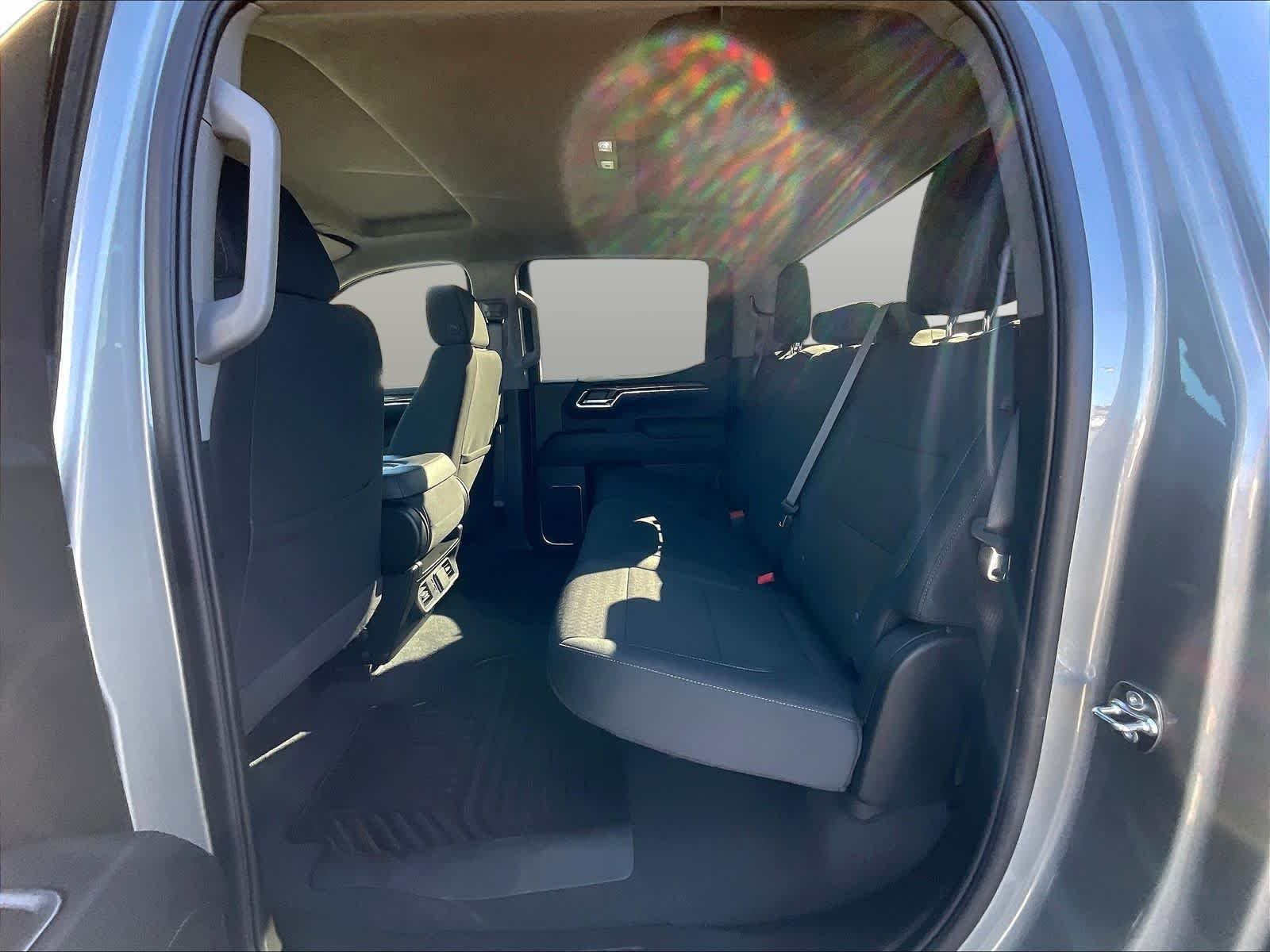 2025 Chevrolet Silverado 1500 LT - Photo 25