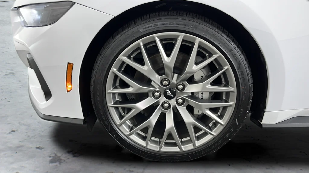 Used 2025 White Ford GT Premium image 35