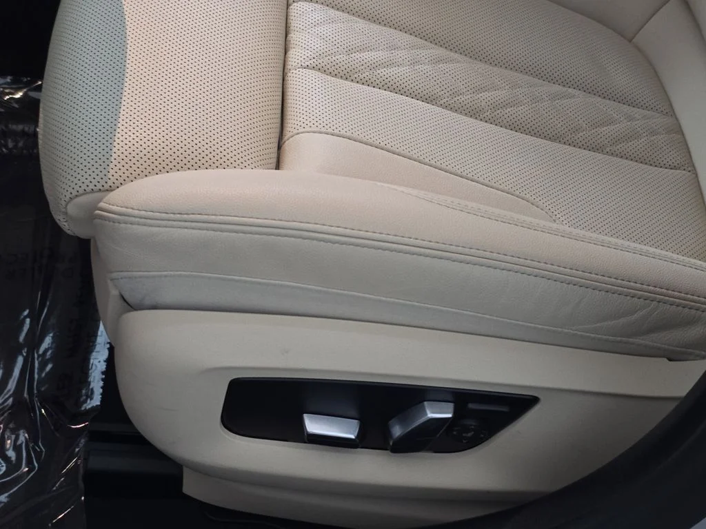 Used 2022 Mineral White Metallic BMW 530i xDrive image 28