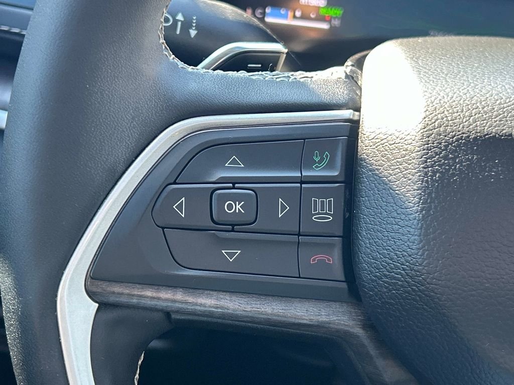 Used 2022 Black Jeep 4xe image 24