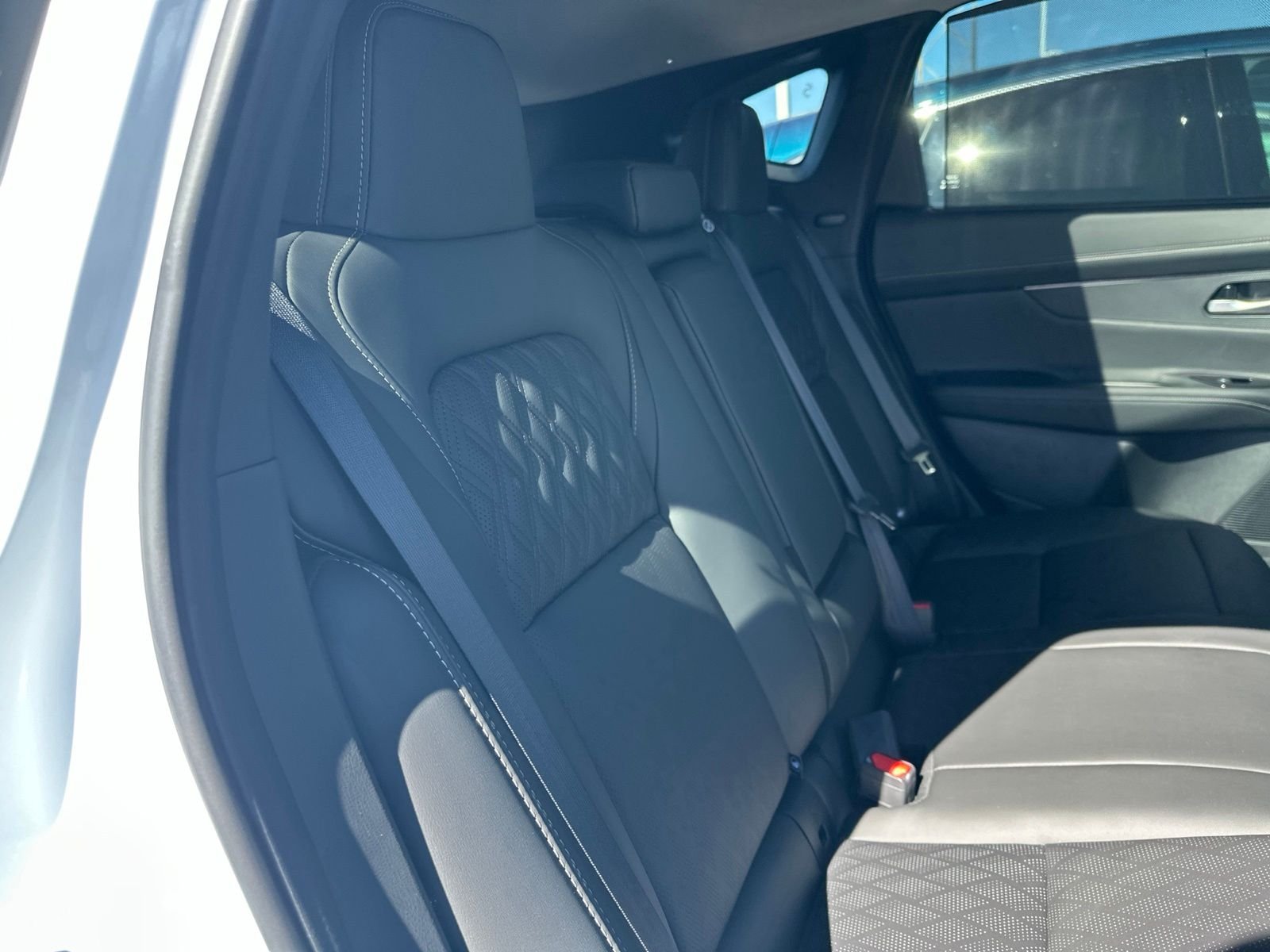 New 2026 White Nissan Platinum image 31