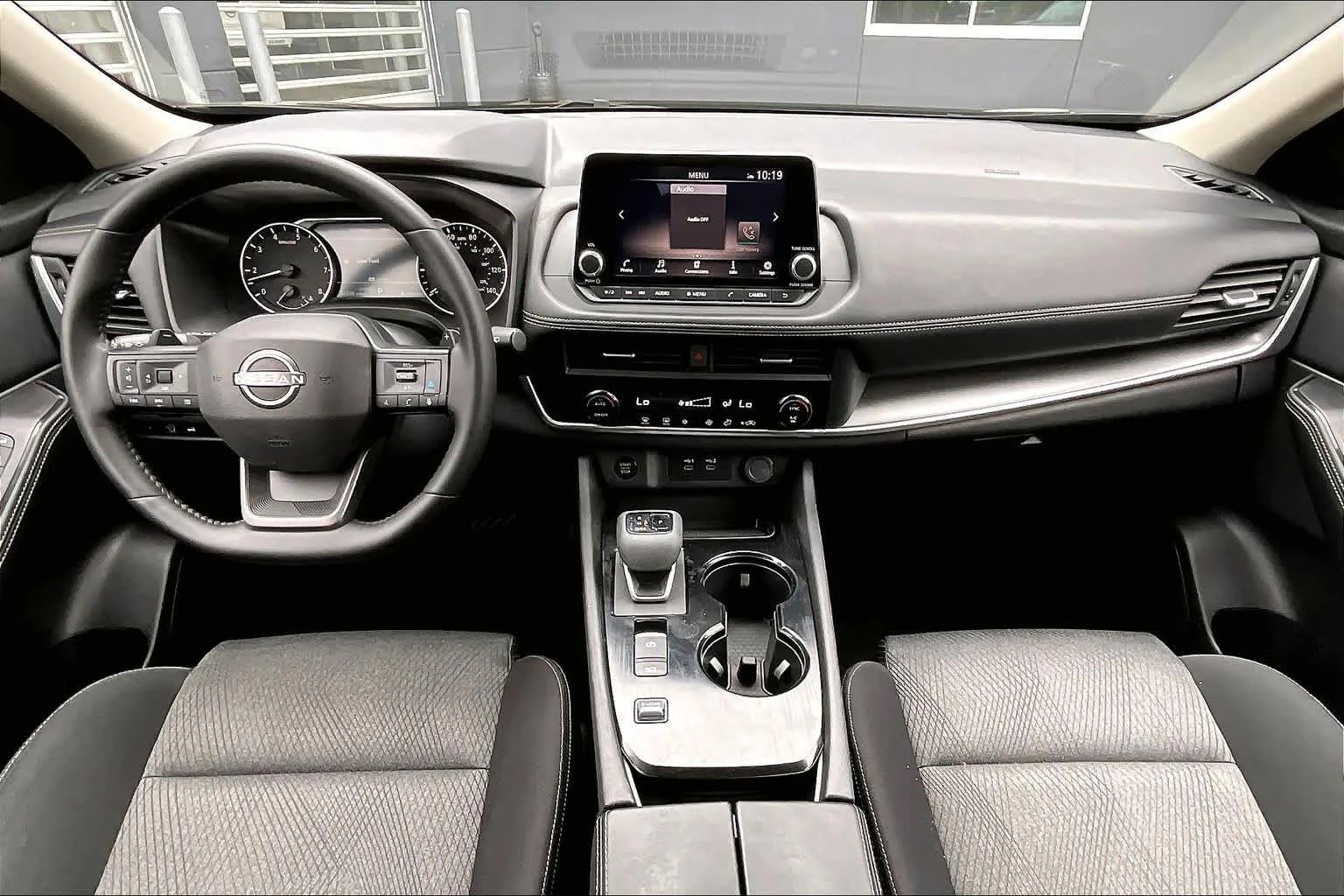 Used 2025 Super Black Nissan SV image 14
