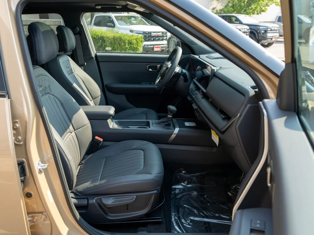 New 2027 Brown Kia X-Line S image 10