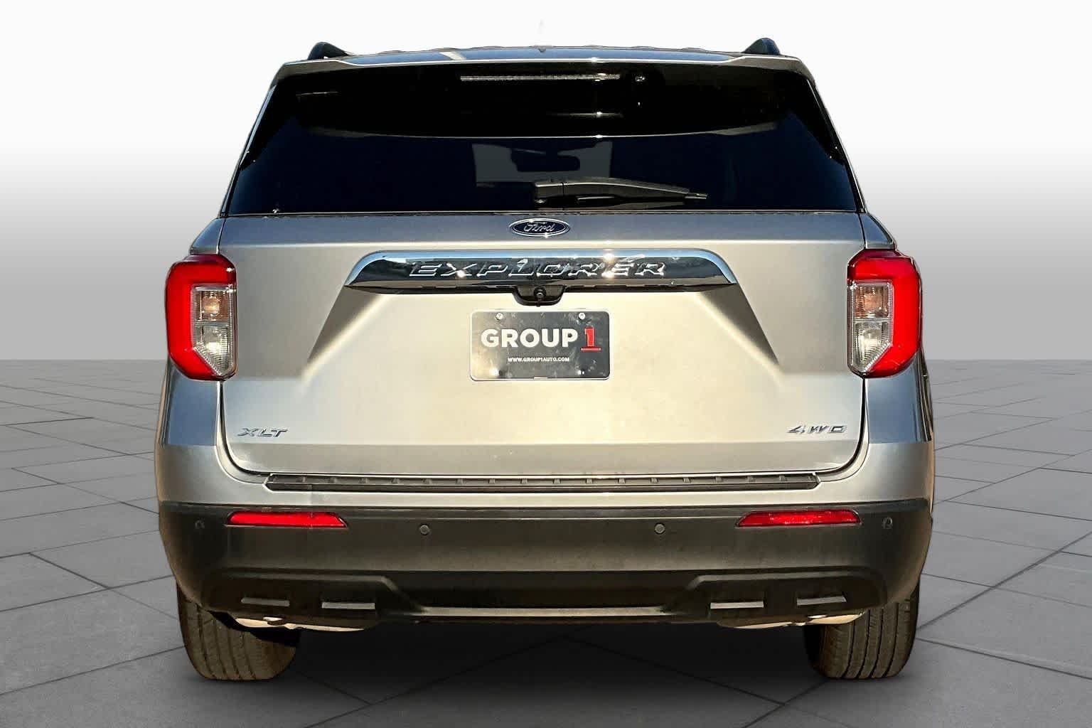 Used 2022 Iconic Silver Ford XLT image 4