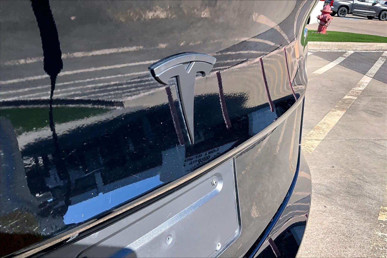 Used 2023 Solid Black Tesla  image 29