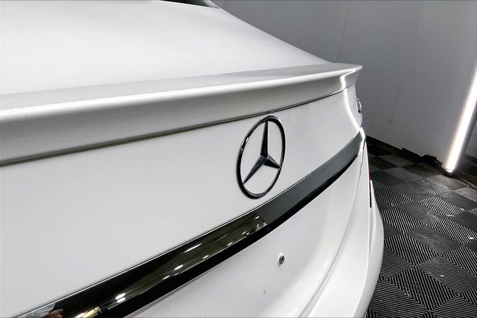 Used 2016 Polar White Mercedes-Benz C 300 image 30