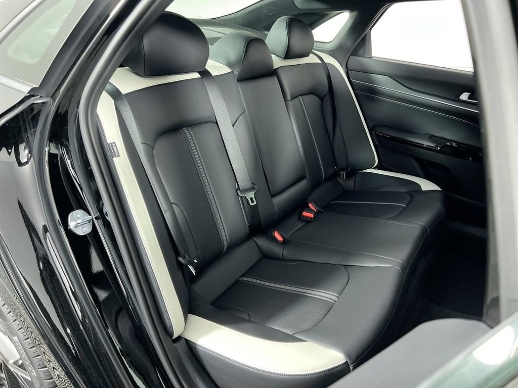 New 2026 Aurora Black Pearl Kia GT-Line FWD image 28
