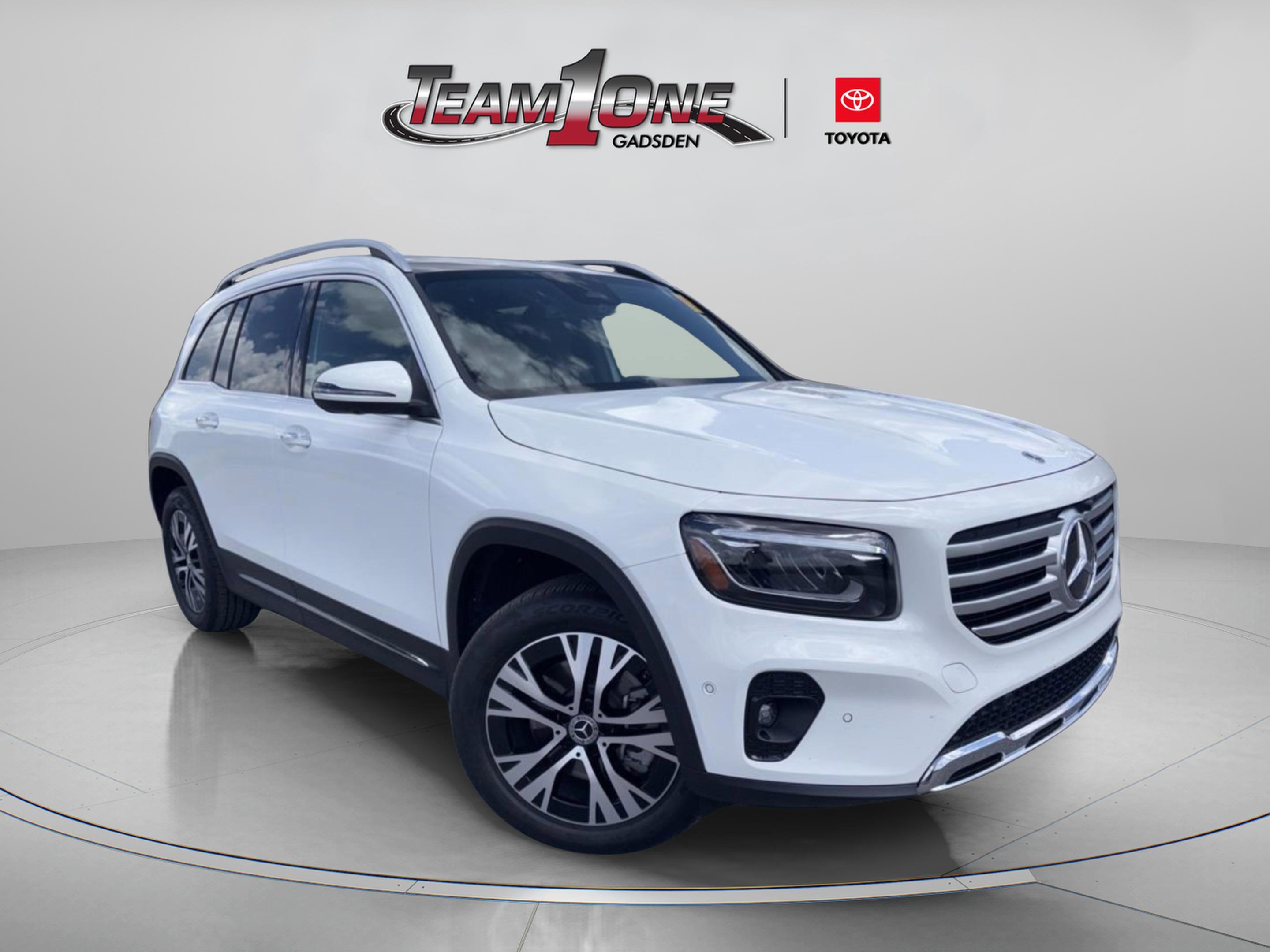 2025 Mercedes-Benz GLB GLB 250's photo